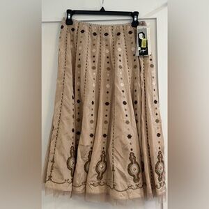 NWT Peter Nygård tan skirt w/ embroidery + beading